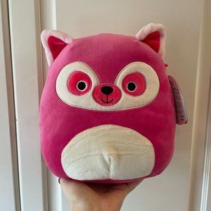 BNWT Lucia 8" Squishmallow